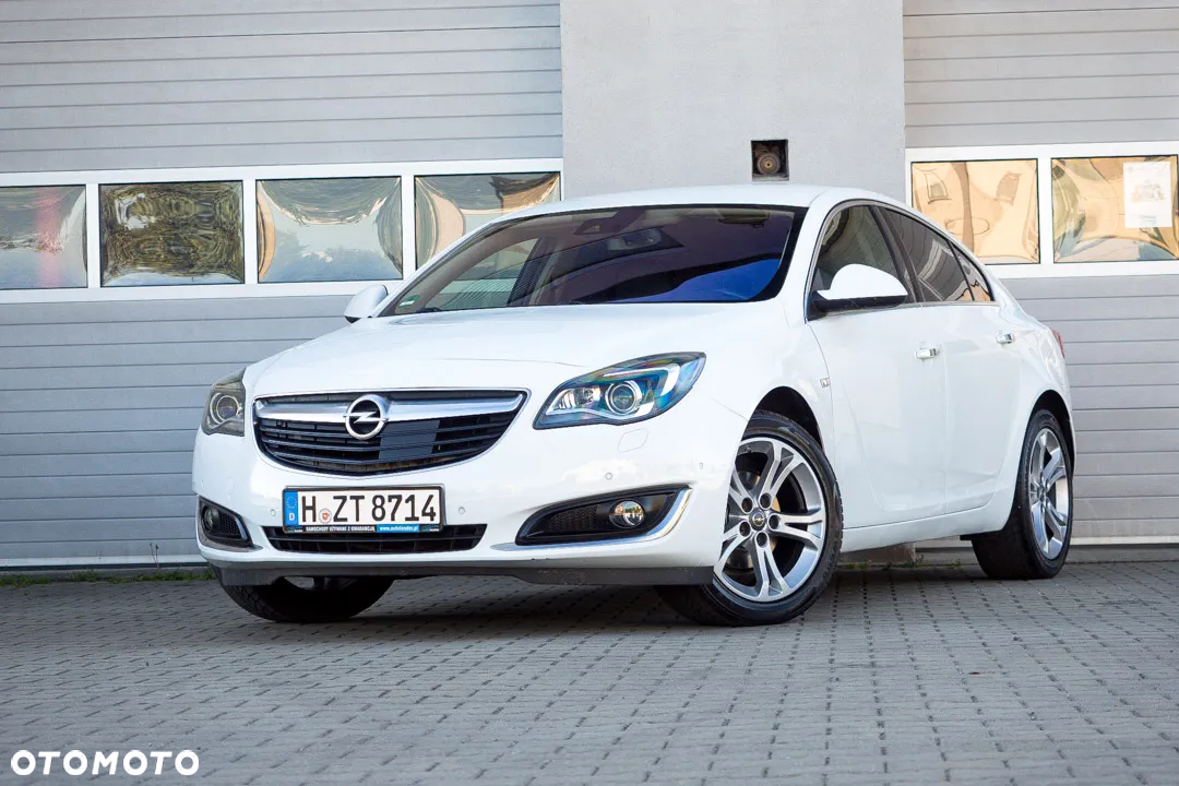 Opel Insignia 1.6 T Cosmo S&S - 4