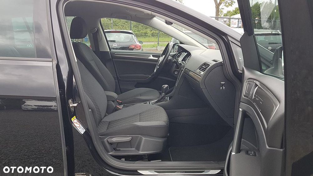 Volkswagen Golf 1.6 TDI SCR DSG Join - 28