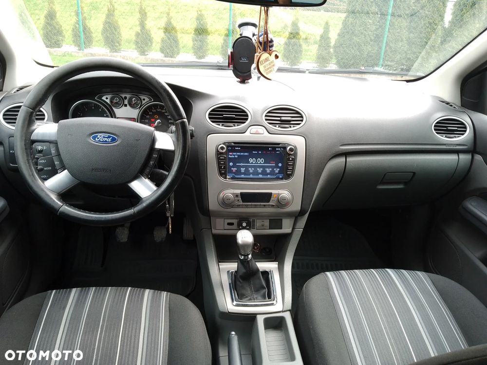 Ford Focus - 11