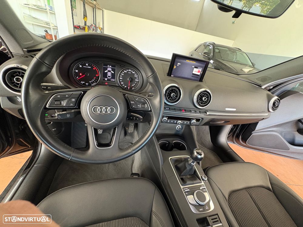 Audi A3 Limousine 1.6 TDI Sport - 17