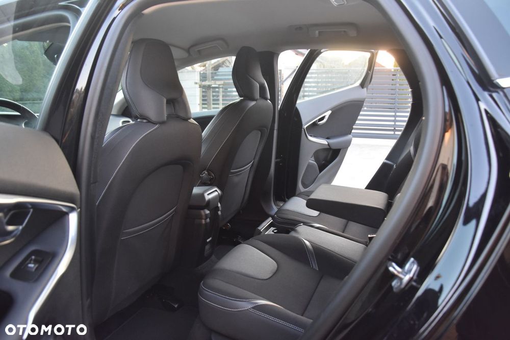 Volvo V40 D2 Drive-E Momentum - 14