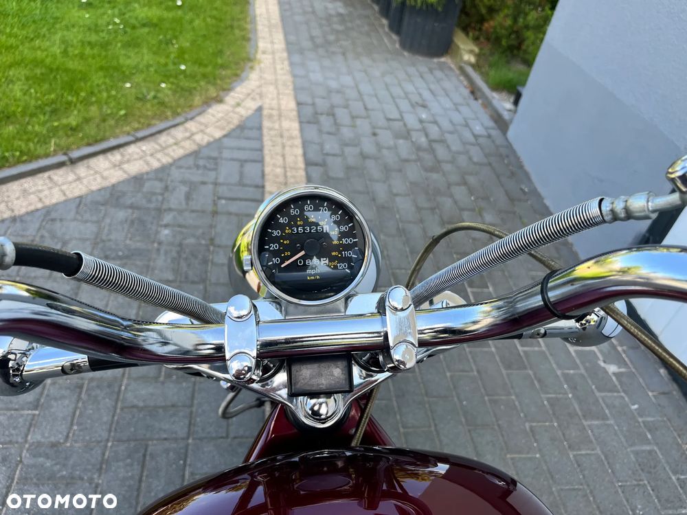 Suzuki Intruder - 19