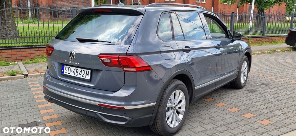 Volkswagen Tiguan - 8