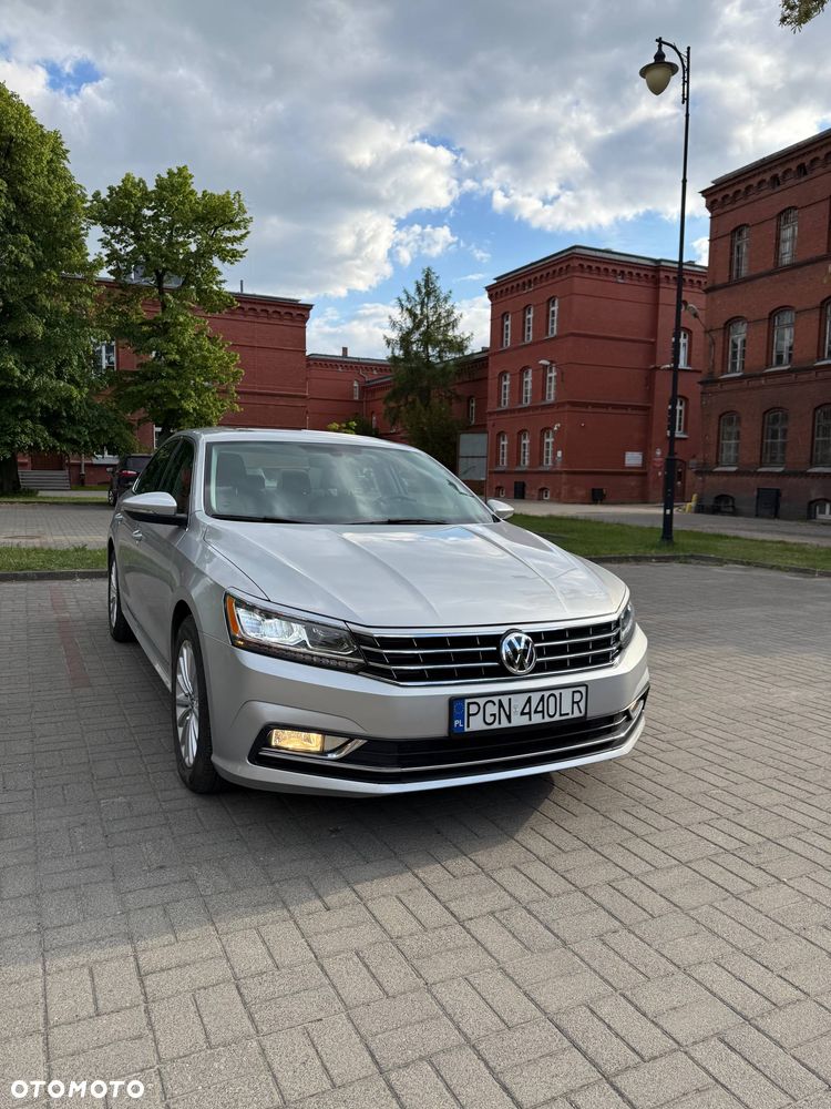 Volkswagen Passat 1.8 TSI BMT Highline DSG - 4