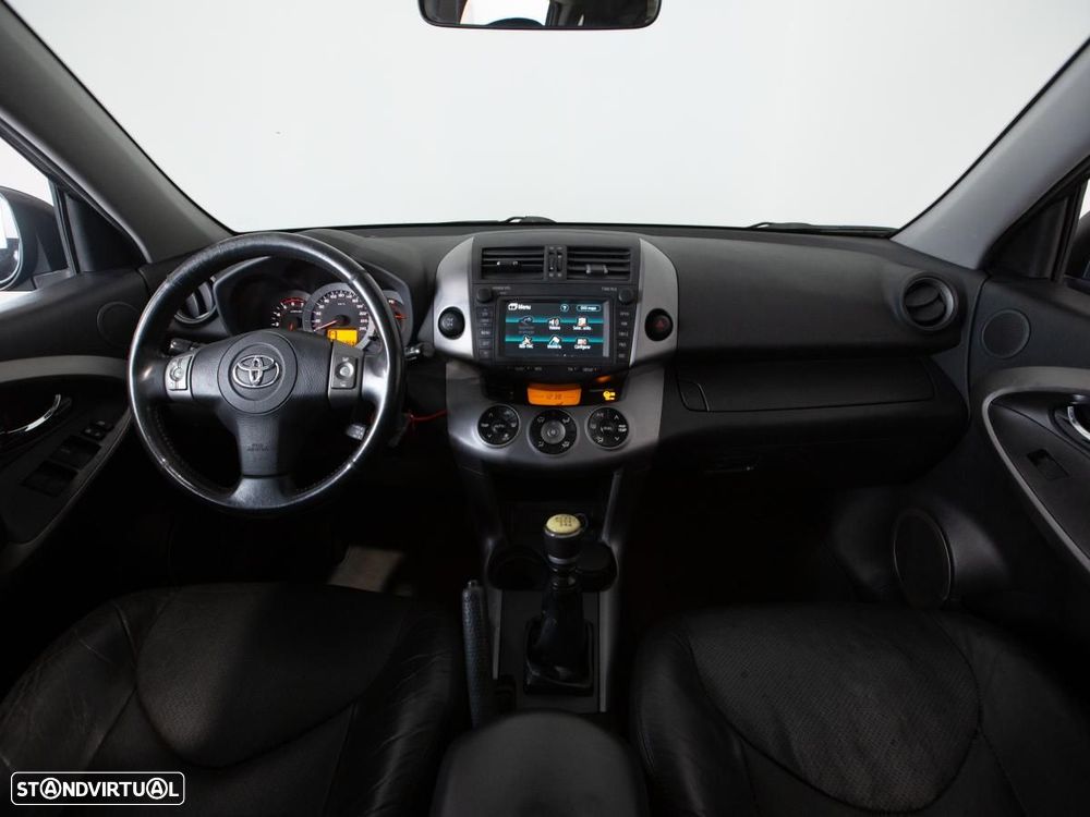 Toyota RAV4 - 5