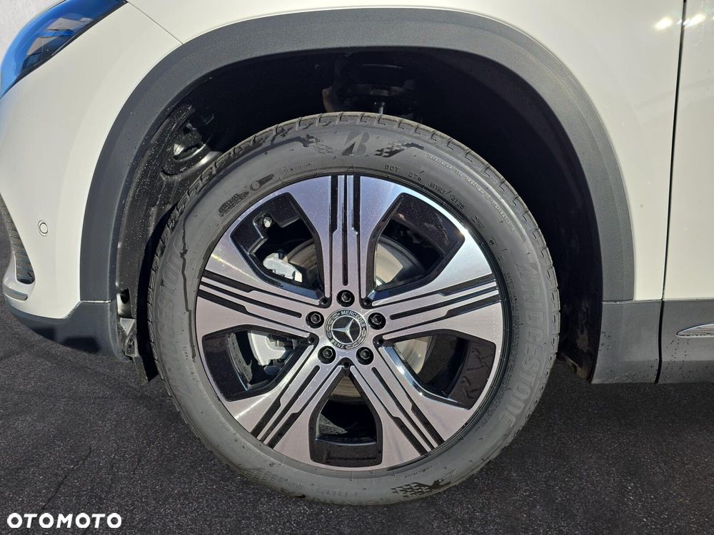 Mercedes-Benz EQA - 9