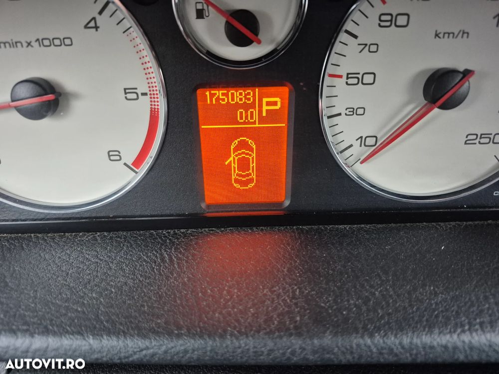 Peugeot 407 HDi 135 Automatik Premium - 6