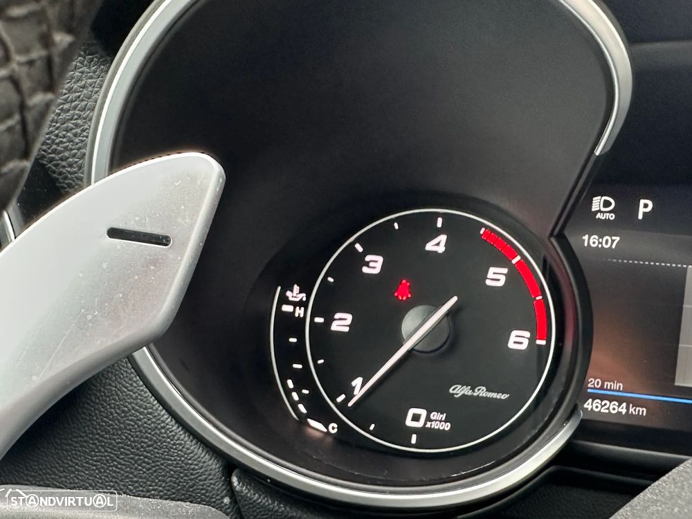 Alfa Romeo Stelvio 2.2 D Super AT8 - 28