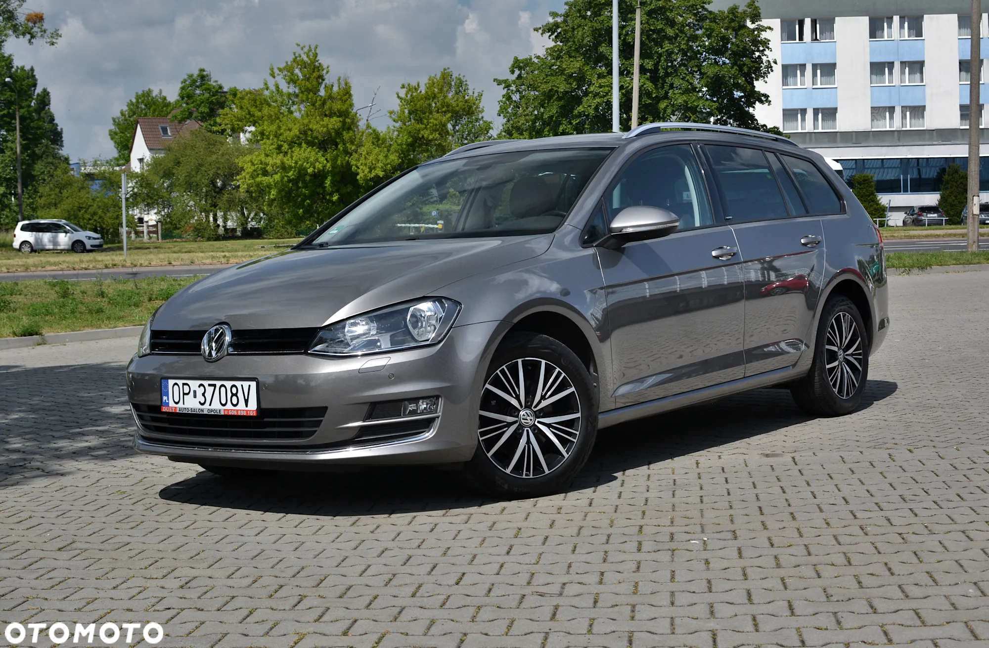 Volkswagen Golf - 9