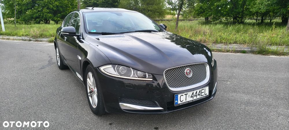Jaguar XF 2.2 D Luxury - 10