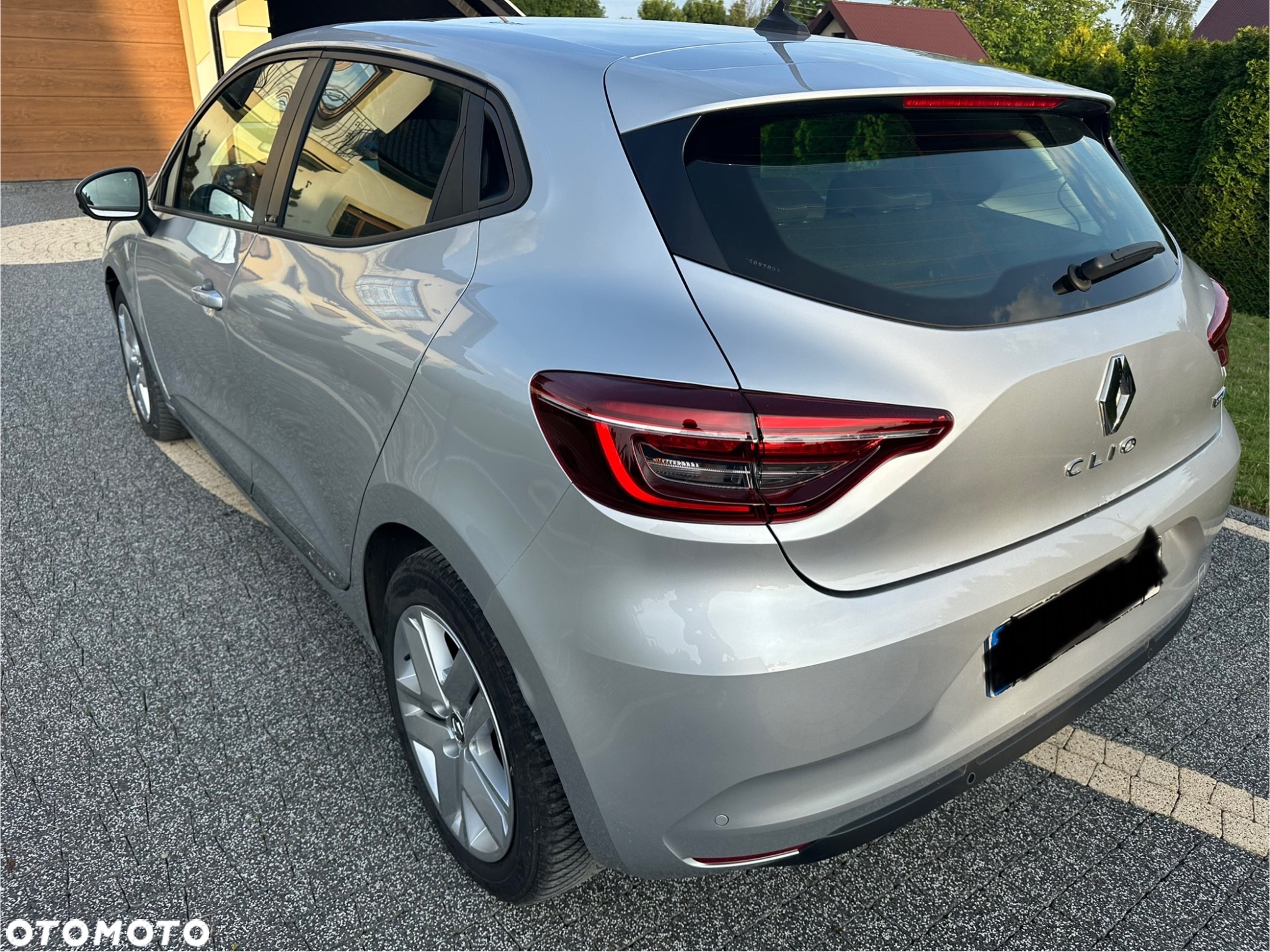 Renault Clio E-TECH Full Hybrid 145 TECHNO - 8