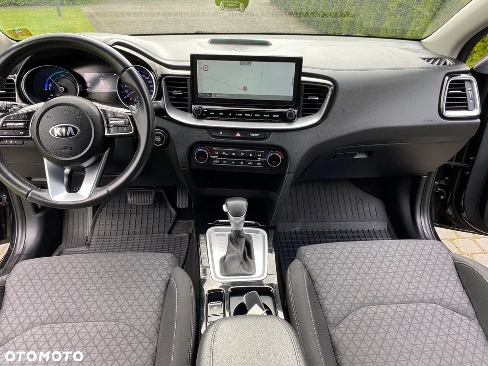 Kia Ceed 1.6 GDI DCT OPF Inspiration - 26