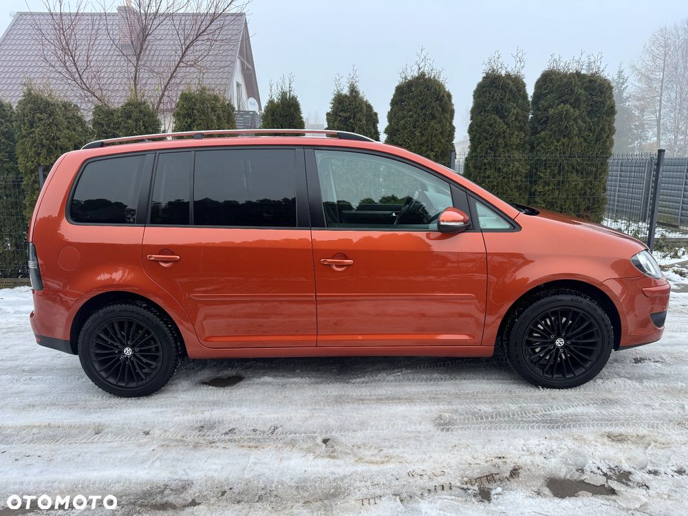 Volkswagen Touran 2.0 TDI Freestyle - 12