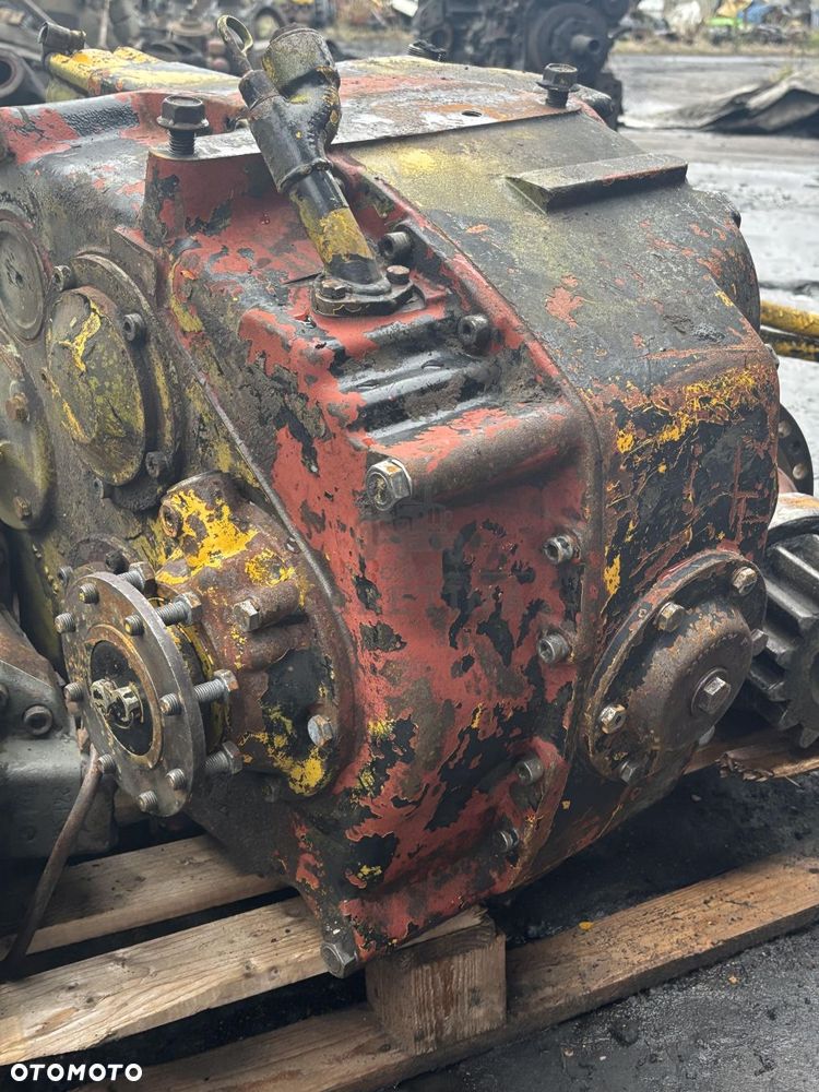 Hanomag 422 Skrzynia Biegów Do Ładowarki kołowej Hanomag 55 D 55D - 5