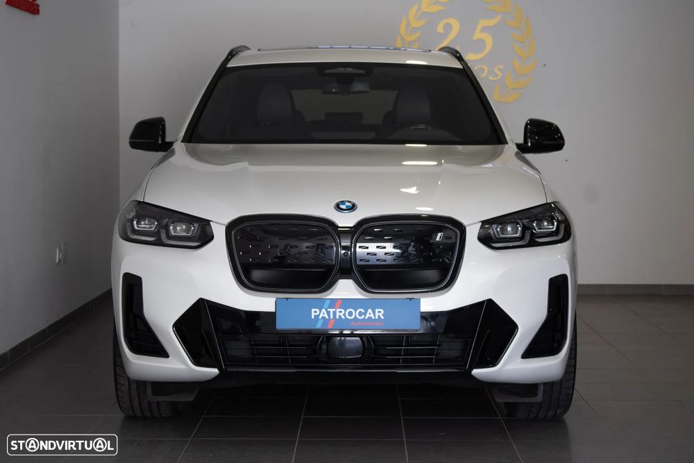 BMW iX3 M Sport Impressive - 4