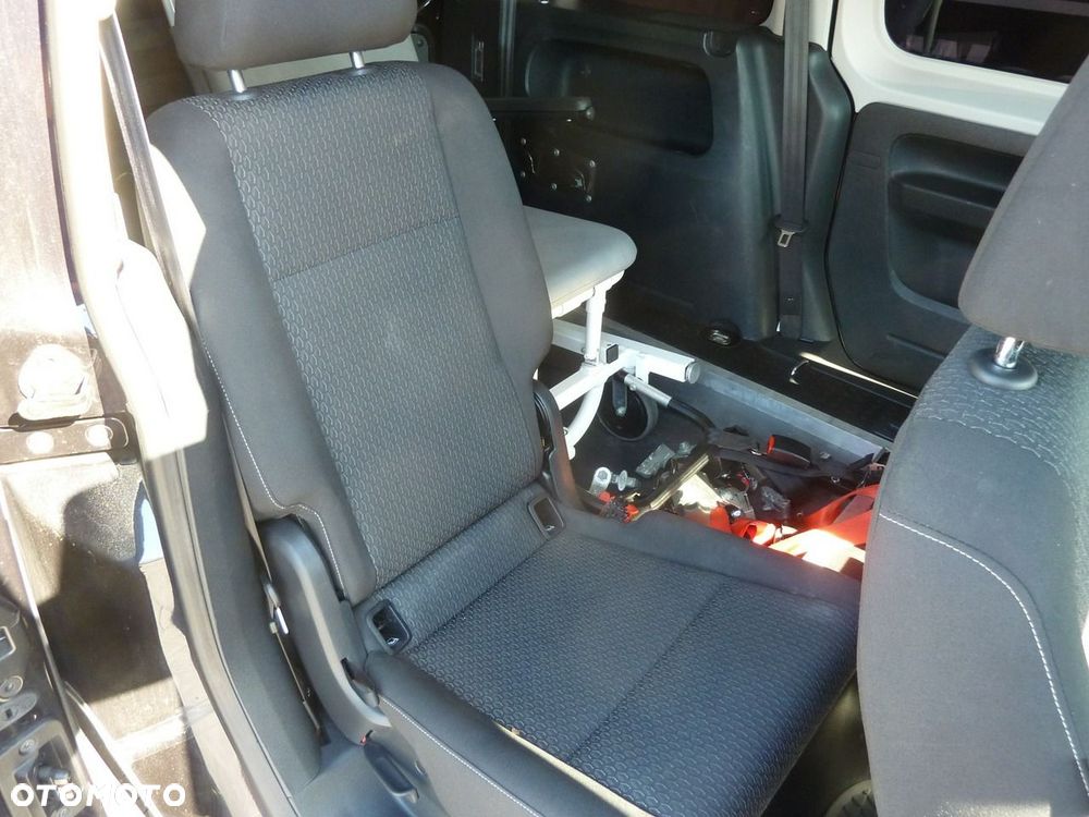 Volkswagen Caddy - 14