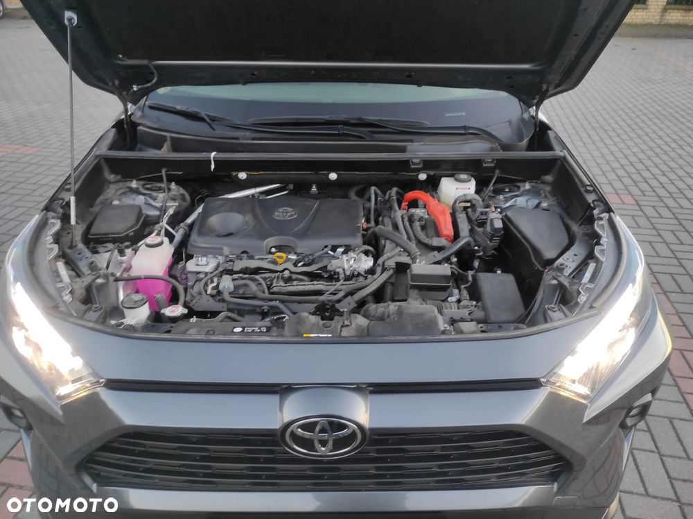 Toyota RAV4 - 11