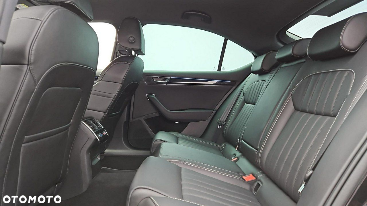 Skoda Superb 2.0 TDI SCR L&K DSG - 23