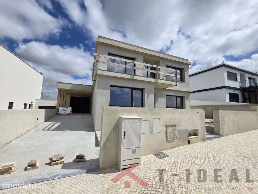 Moradia T4 Moderna na Lourinhã - Grande imagem: 5/34