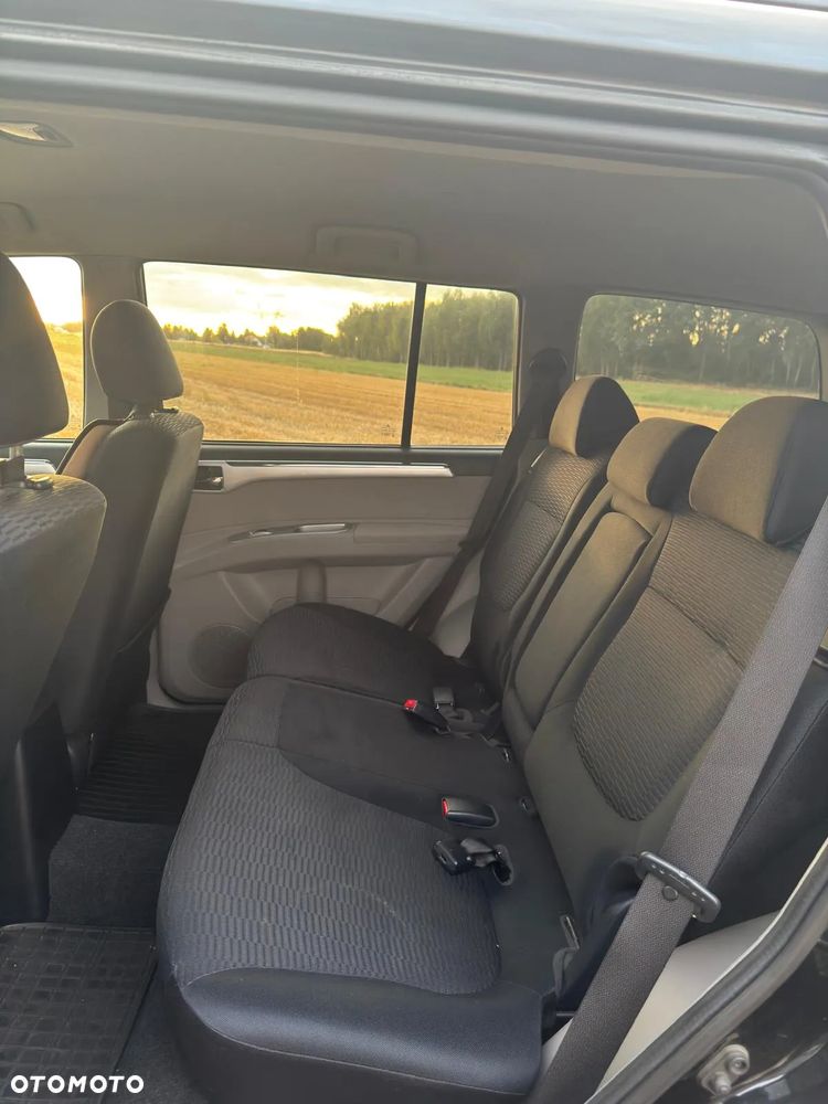 Mitsubishi Pajero Sport 2.5 DID Intense + - 12
