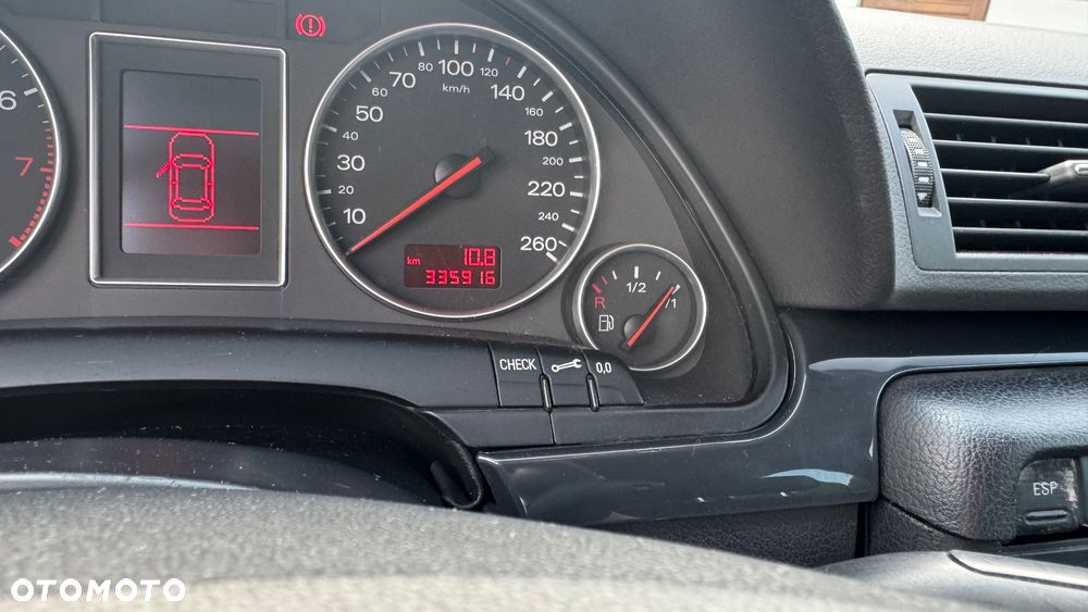 Audi A4 ver-2-0 - 11