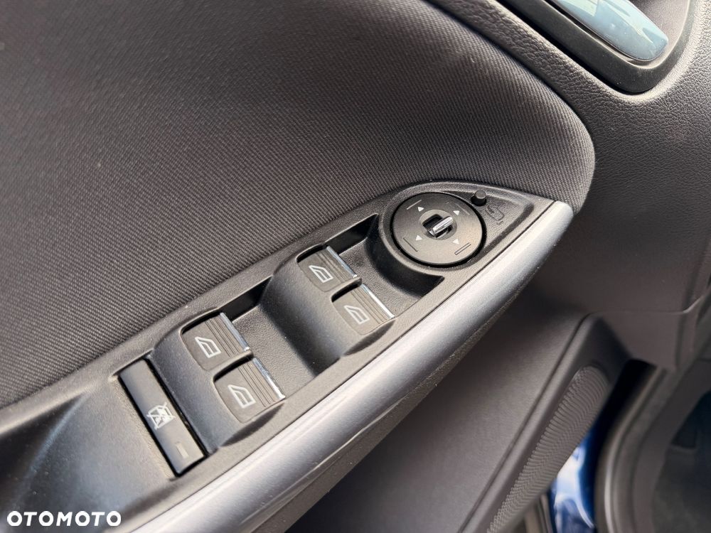 Ford Focus 1.0 EcoBoost Titanium - 17