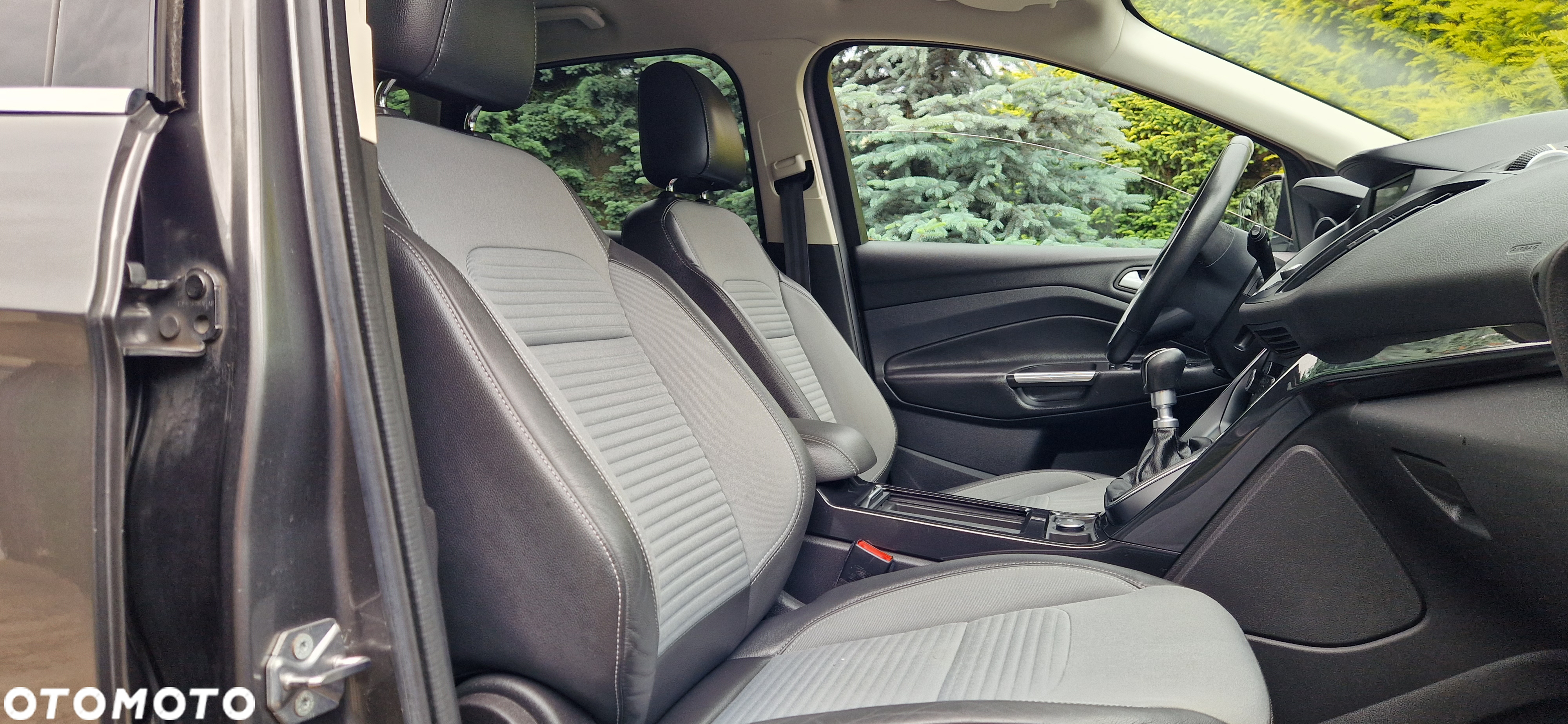 Ford Kuga 1.5 EcoBoost 2x4 Titanium - 9
