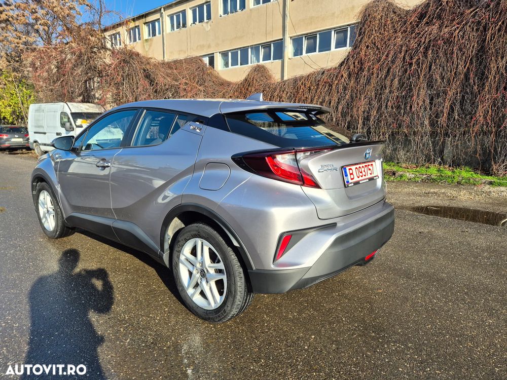 Toyota C-HR Hybrid Business-Edition - 6