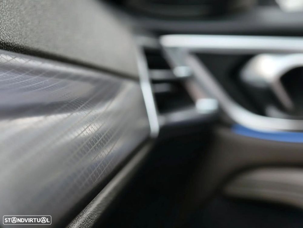 BMW i4 eDrive40 Pack Desportivo M Pro - 19