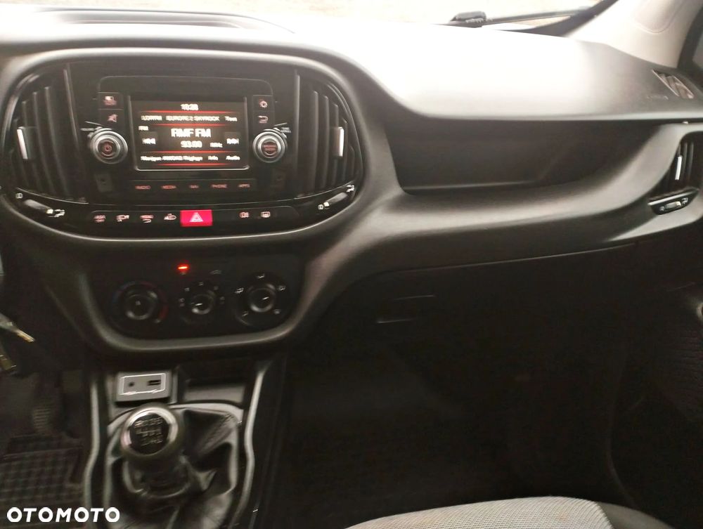 Fiat Doblo Chłodnia 105KM 2 zasilania chłodni - 19