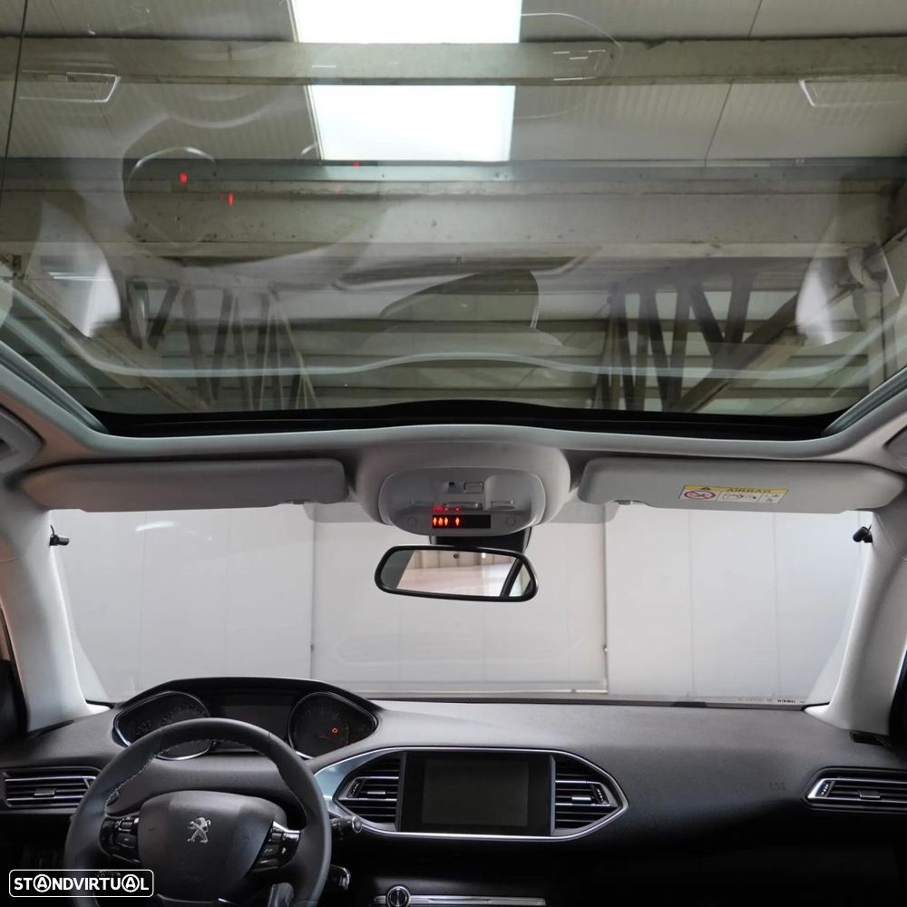 Peugeot 308 - 32