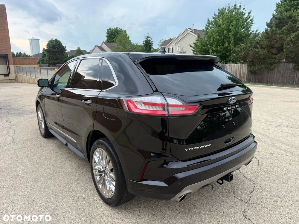Ford Edge - 9