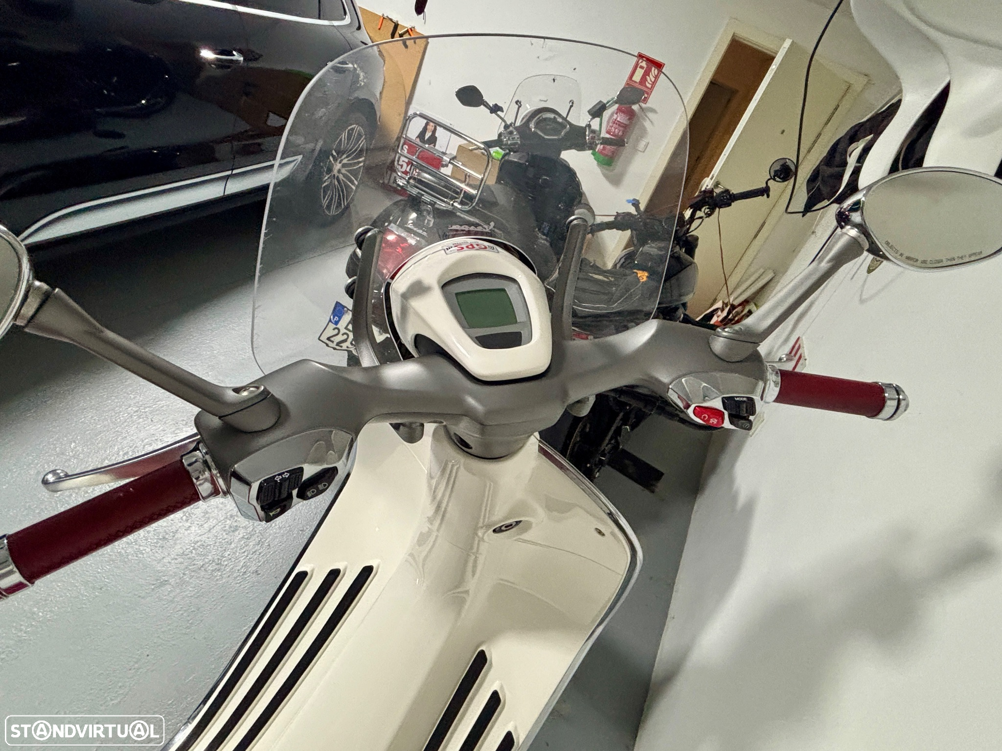 Vespa Vespa 946 - 7