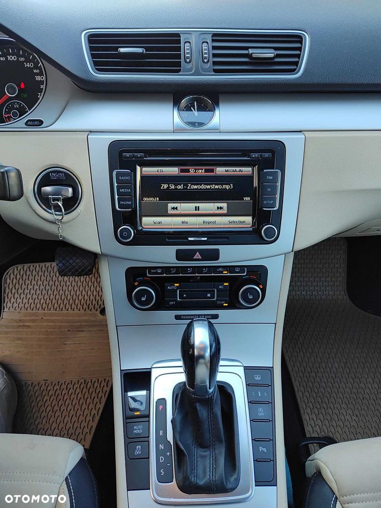 Volkswagen Passat CC - 4