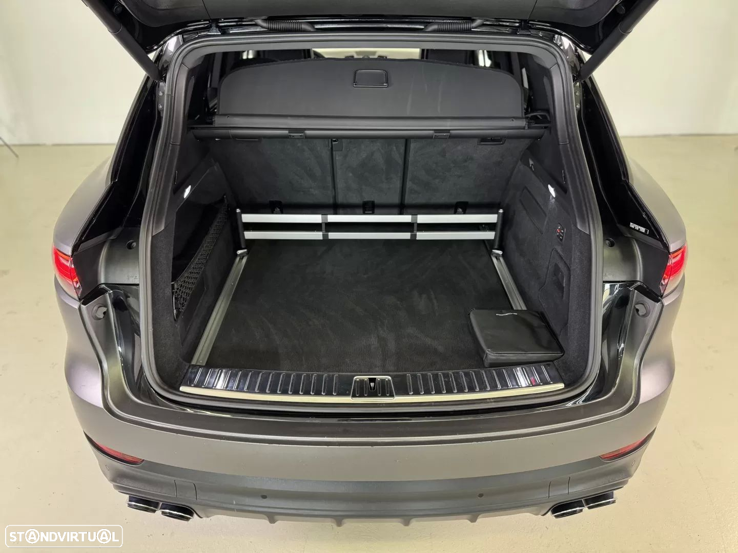 Porsche Cayenne Platinum Edition - 22