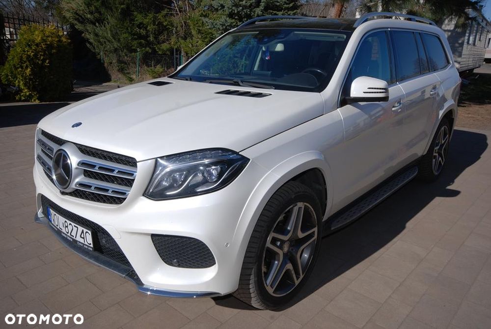 Mercedes-Benz GLS - 34