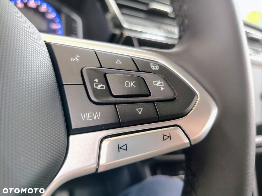 Volkswagen Touran - 15