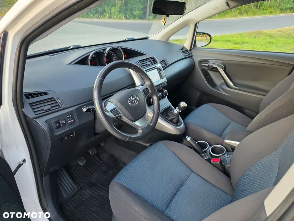 Toyota Verso 1.6 D-4D Active - 10