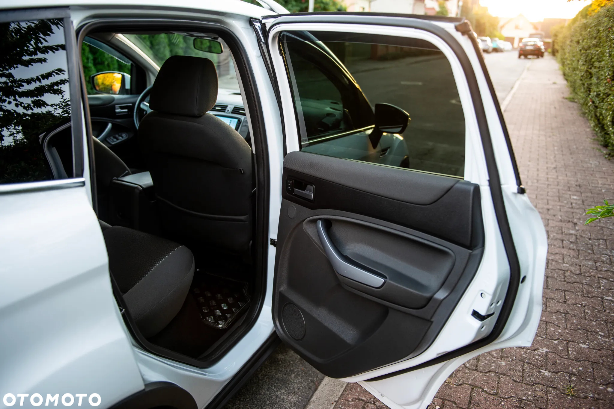 Ford Kuga 2.0 TDCi 4WD Titanium - 24