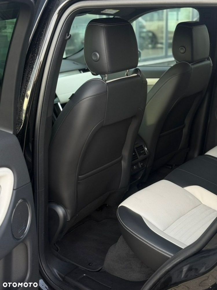 Land Rover Discovery Sport - 9