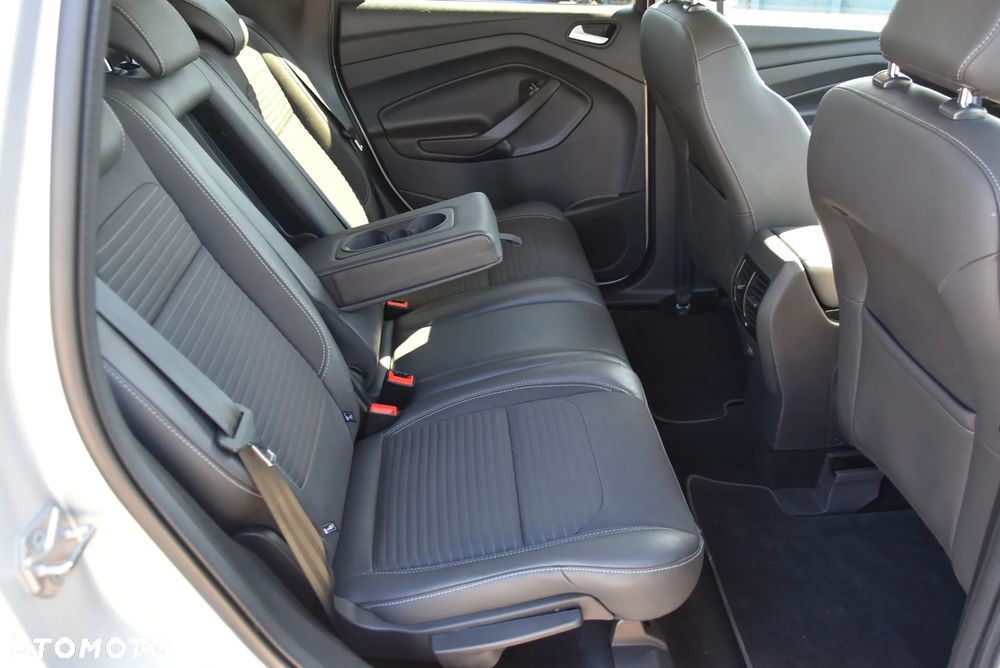 Ford Kuga 1.5 EcoBoost 4x4 Titanium - 13