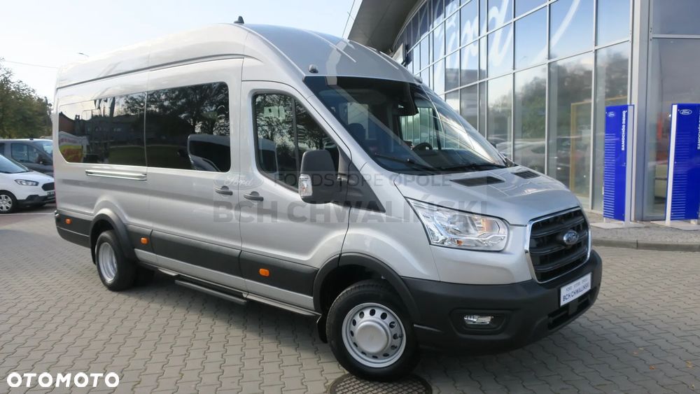 Ford Transit L4 RWD Trend - 2