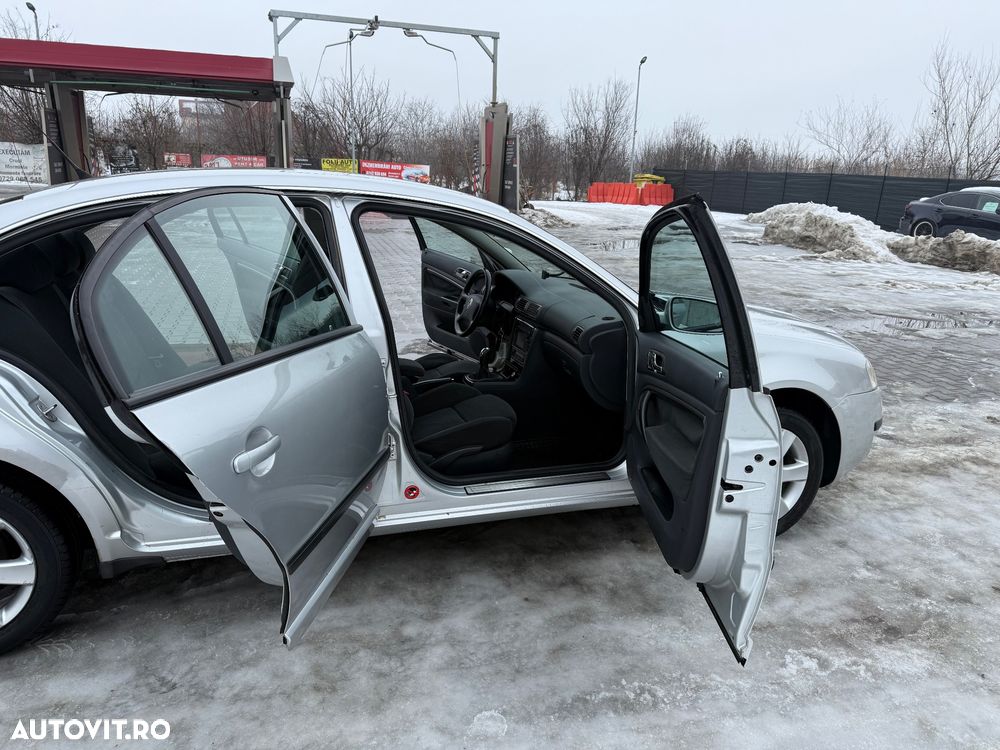 Skoda Superb 1,9 TDI Elegance - 36