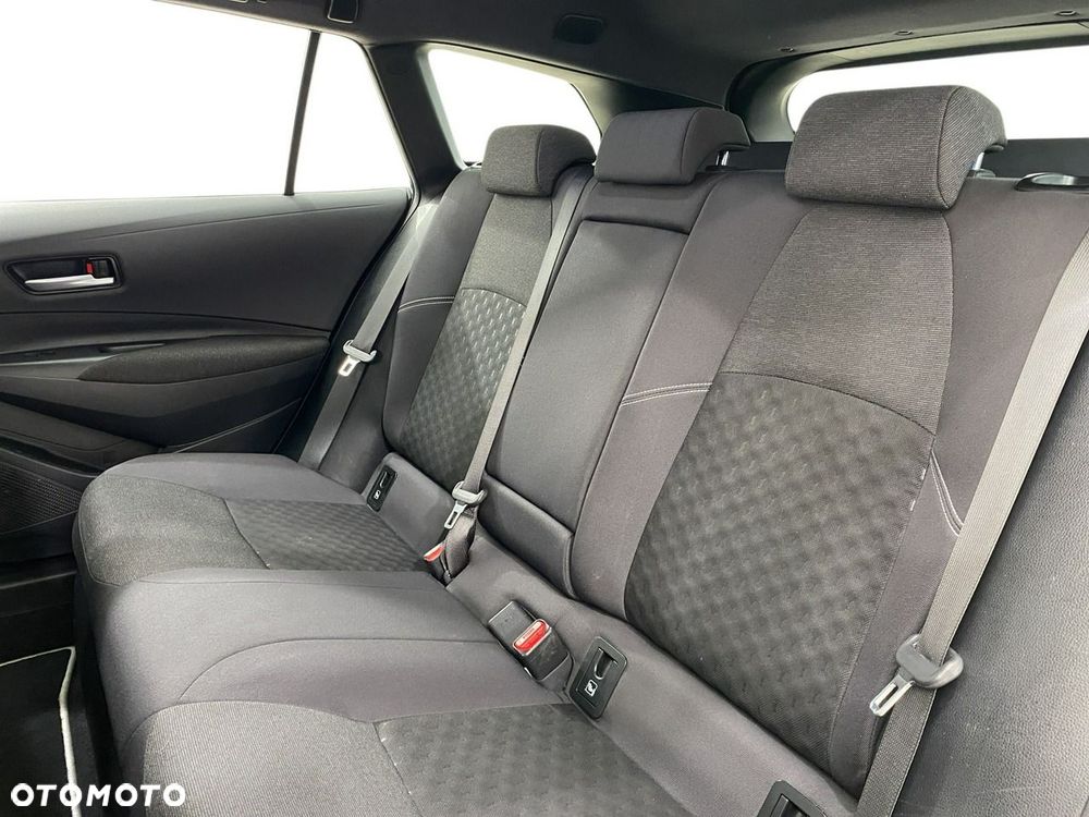 Toyota Corolla - 13