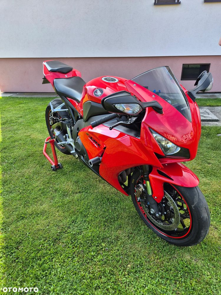 Honda CBR - 2