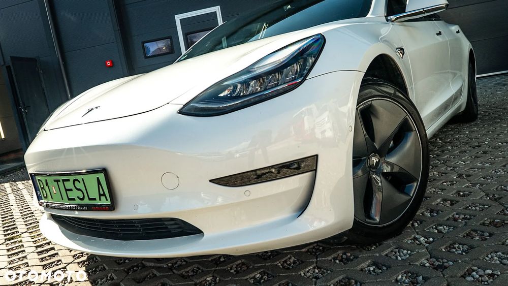 Tesla Model 3 - 27