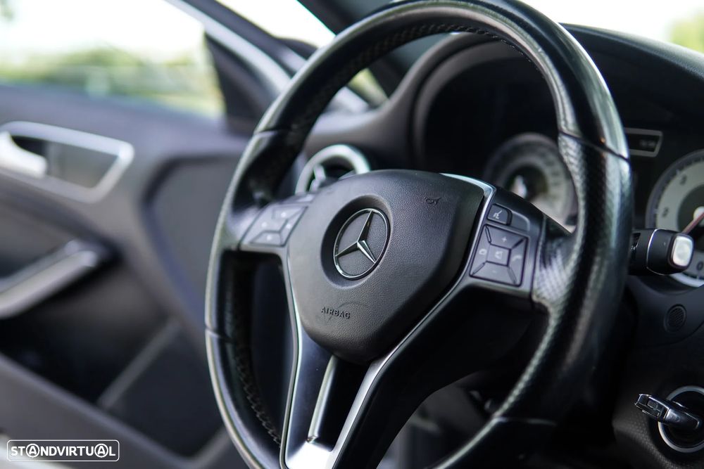 Mercedes-Benz A 180 CDI 7G-DCT Urban - 39