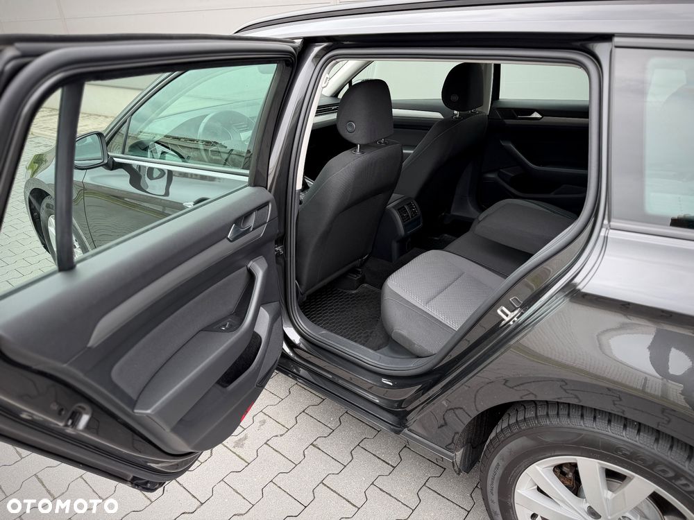 Volkswagen Passat 1.5 TSI EVO Business - 21