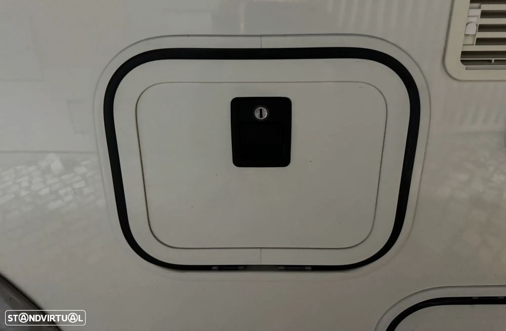 Carthago Chic C-Line 5.0 3.0JTD  (CAMA CENTRAL) - 36