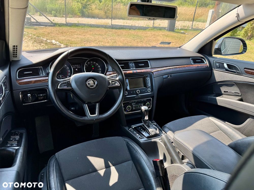 Skoda Superb 2.0 TDI L&K DSG - 12